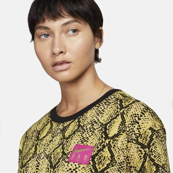 Nike Fly Basketball Spin Ball Snake Print Tee Black Yellow Pink NWT S - Picture 1 of 9